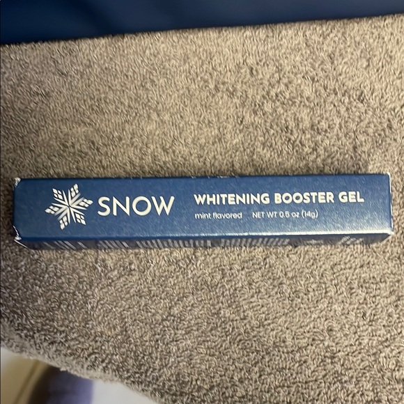 Snow Electric Toothbrush Set with Accessories - Picture 4 of 10